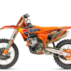 KTM 250 SX-F Factory Edition 2026 Motocross-Motorrad, Seitenprofil, Orange mit blauen Akzenten, komplett ausgestattet.