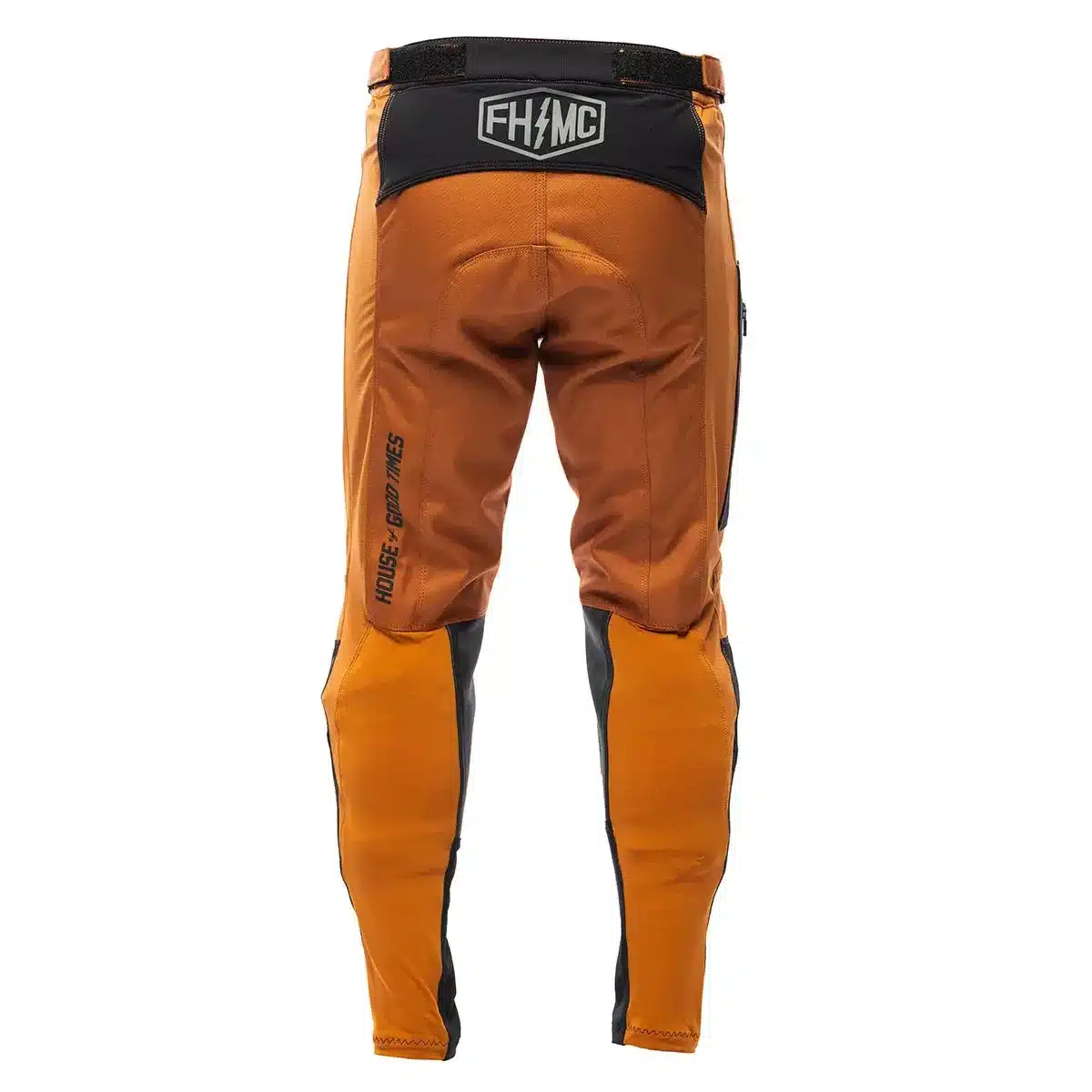 Rückansicht der camel-farbenen Sanguaro Cargo Pant mit schwarzen Akzenten und verstärkten Paneelen.