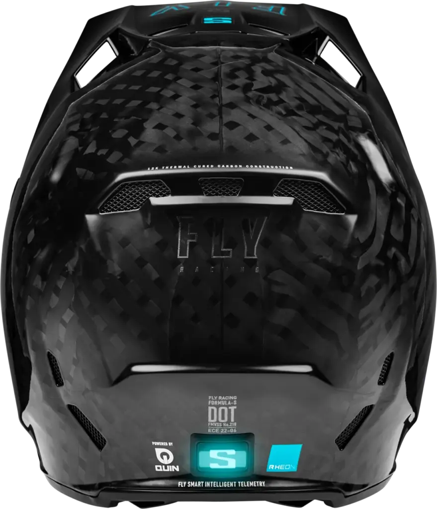 Rückansicht eines FLY Racing Formula S Helms mit Carbon-Oberfläche, Belüftungsöffnungen und Sicherheitssiegeln.