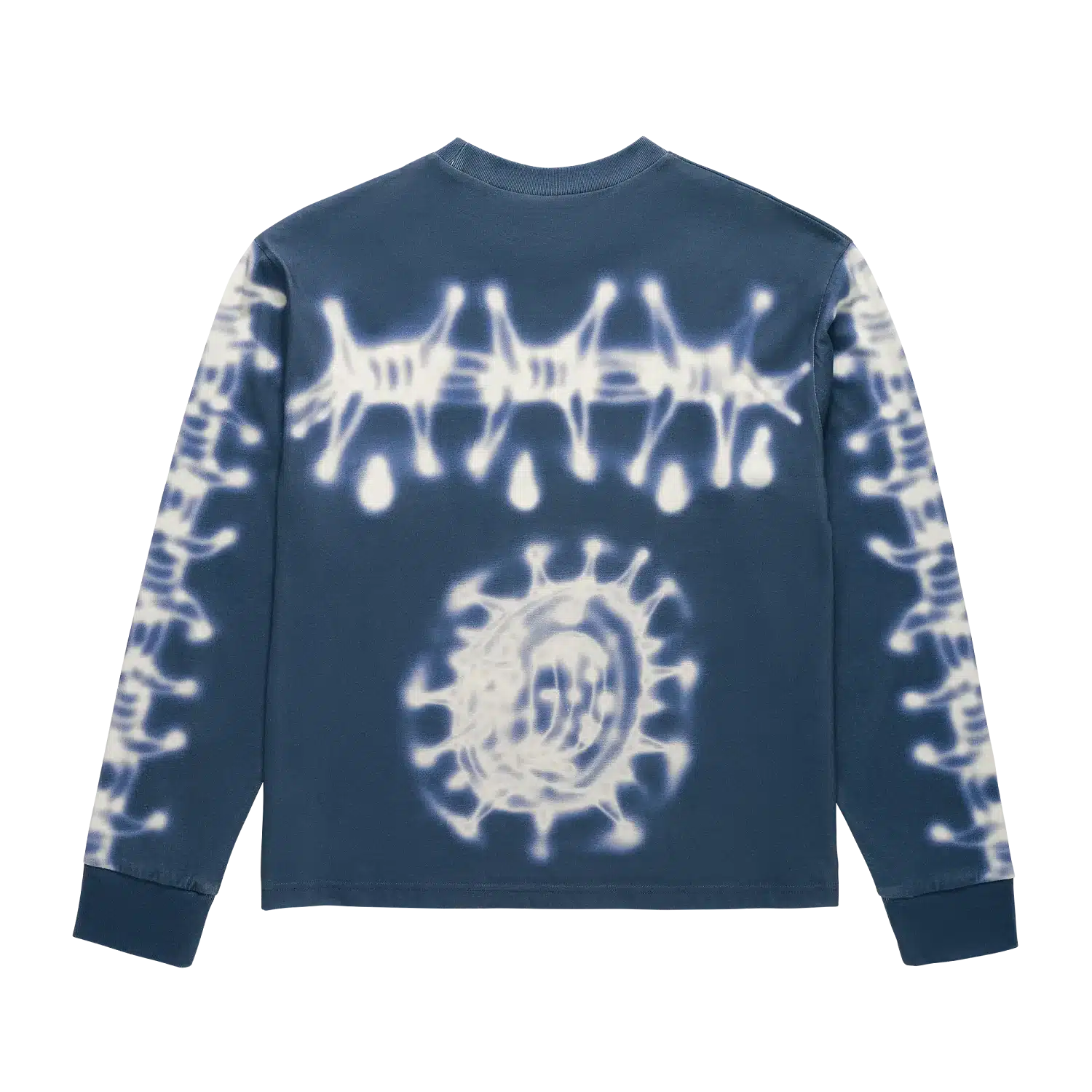 Blaues Langarmshirt mit weißen Airbrush-Grafiken auf Rücken und Ärmeln.