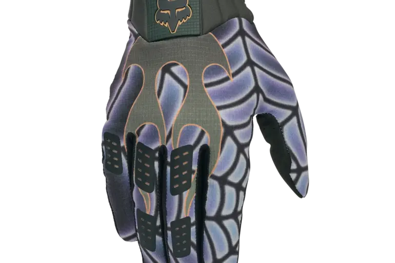 Fox Lab Flexair MTB-Handschuh mit einzigartigem Grafikdesign und kompressionsgeformter Manschette.