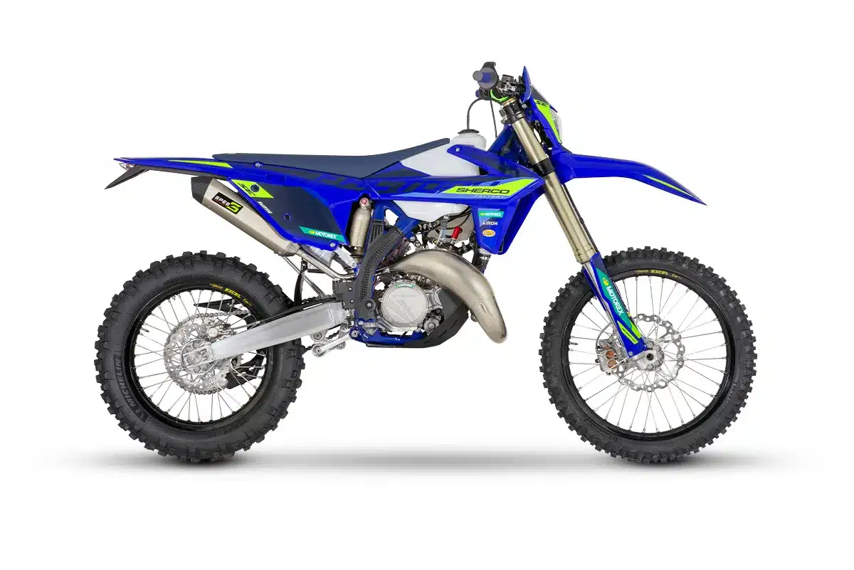 Sherco 125 SE FACTORY 2027 Enduro-Motorrad in Seitenansicht, Farbe blau-gelb