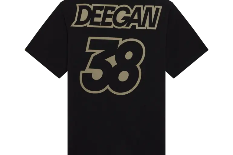 DNGR 195 T‑Shirt, Rückseite mit DEEGAN-Schriftzug und großer 38