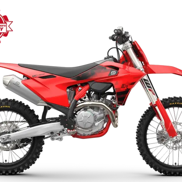 GASGAS MC 450F Motocross-Motorrad in Rot, Seitenansicht, Modelljahr 2024