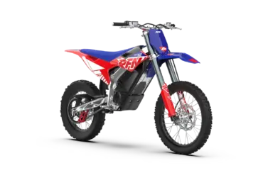 Elektrisches Offroad-Motorrad RFN Warrior Pro SX-E15 in Seitenansicht auf weißem Hintergrund