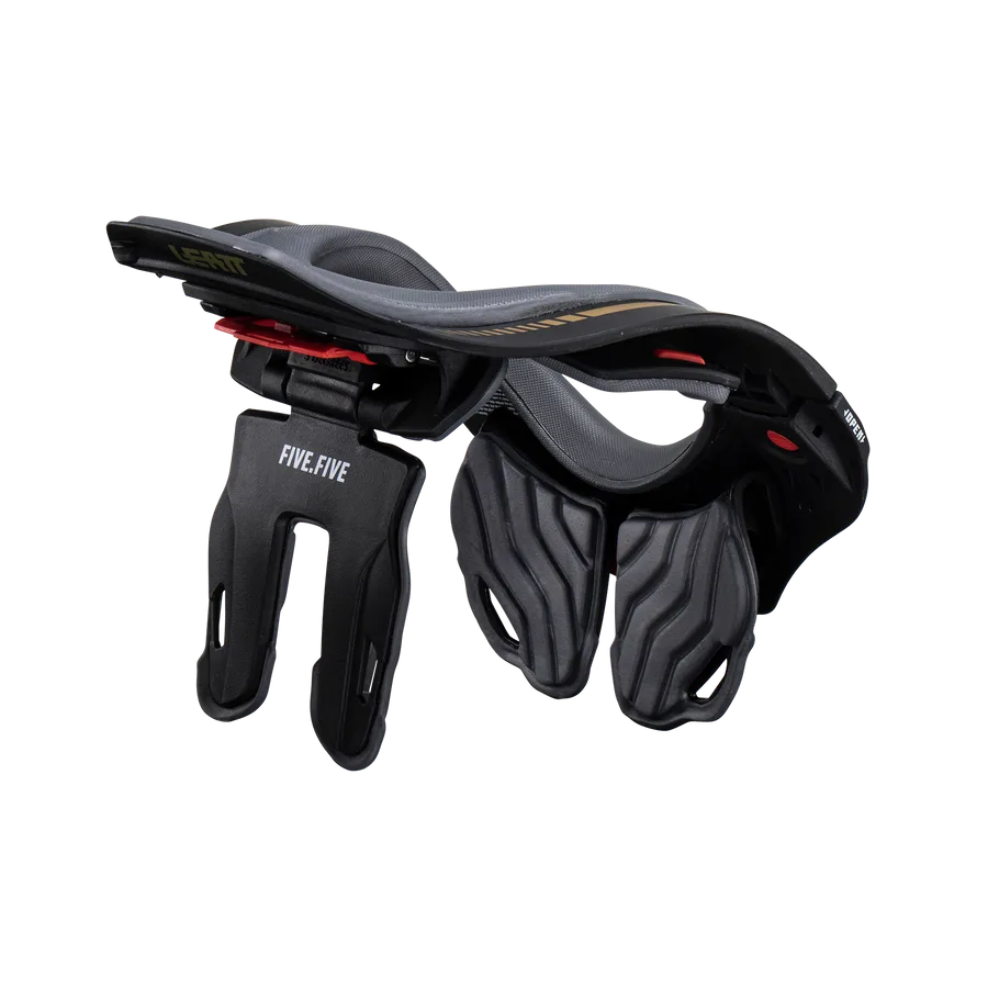Leatt Neck Brace 5.5 Nackenschutz aus Composite-Polyamid, Detailaufnahme der Schutzkonstruktion.