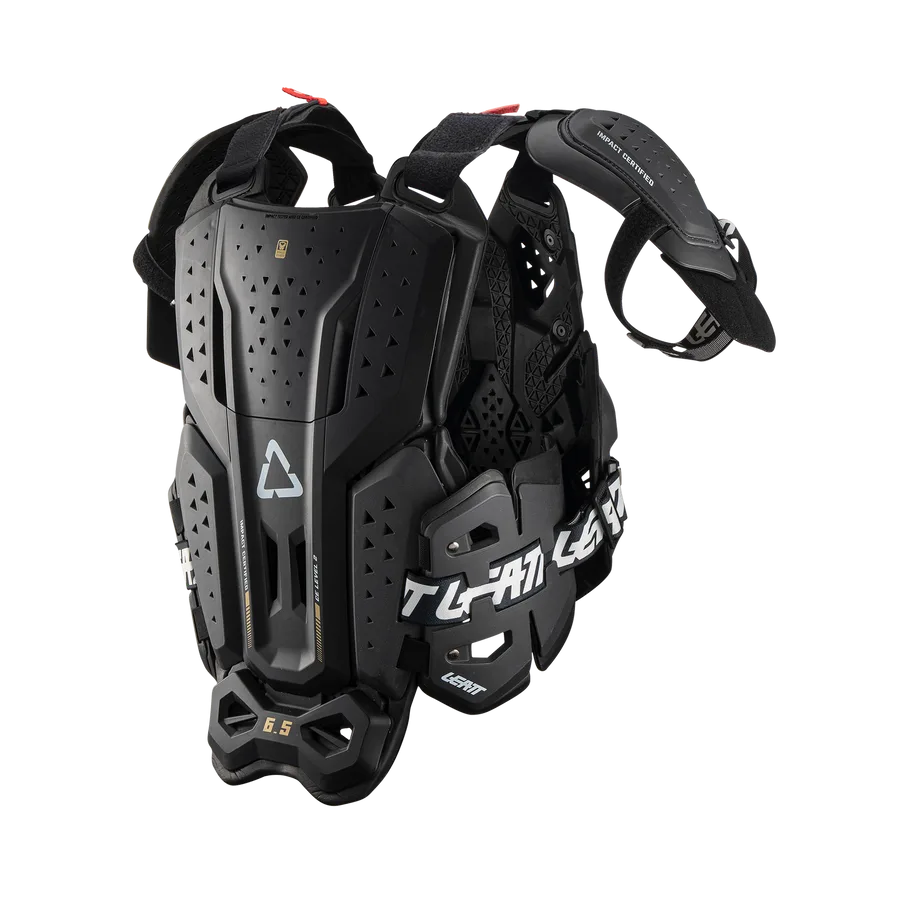 Schwarzer Leatt Chest Protector 6.5 Pro für Motocross und Enduro, mit Hartschale und Seitenschutz, freigestellt vor weißem Hintergrund