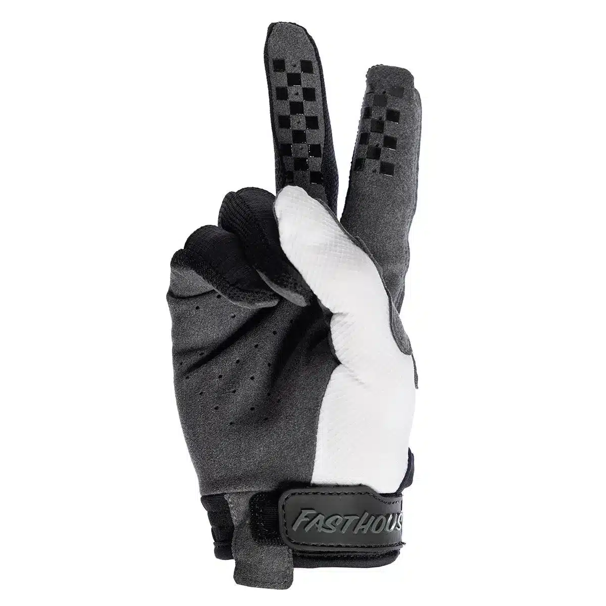 Detailansicht eines Motorradhandschuhs Elrod Storm Glove mit schwarz-weißer Farbgebung und FastHouse-Logo am Verschluss