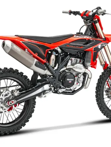 Beta RX 4T 450 Motocross-Motorrad Modelljahr 2027 in Seitenansicht