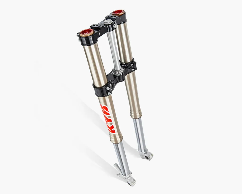 48-mm-KYB-USD-Gabel der Beta RX 4T 250, freigestellt vor weißem Hintergrund