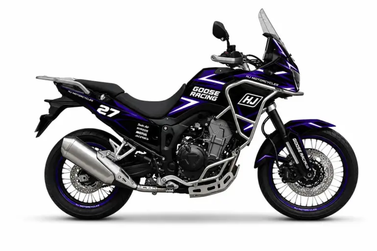 Adventure-Bike Hengjian HJ500-8, komplett ausgestattet, mit Rennbeklebung, in seitlicher Ansicht auf weißem Hintergrund