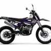 Seitenansicht der Hengjian S1-YB300H Enduro mit lila-schwarzer Lackierung auf weißem Hintergrund