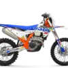 KTM 350 EXC-F 6DAYS 2026 Enduro-Motorrad in Seitenansicht mit 6DAYS-Grafik, orangefarbenem Rahmen und sportlicher Ausstattung.