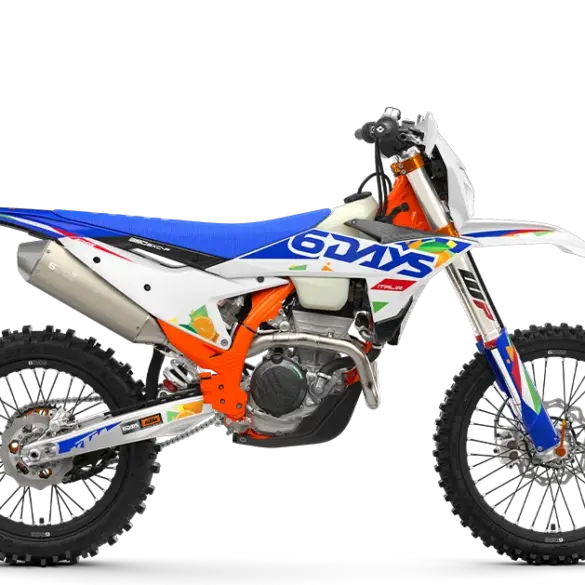 KTM 350 EXC-F 6DAYS 2026 Enduro-Motorrad in Seitenansicht mit 6DAYS-Grafik, orangefarbenem Rahmen und sportlicher Ausstattung.