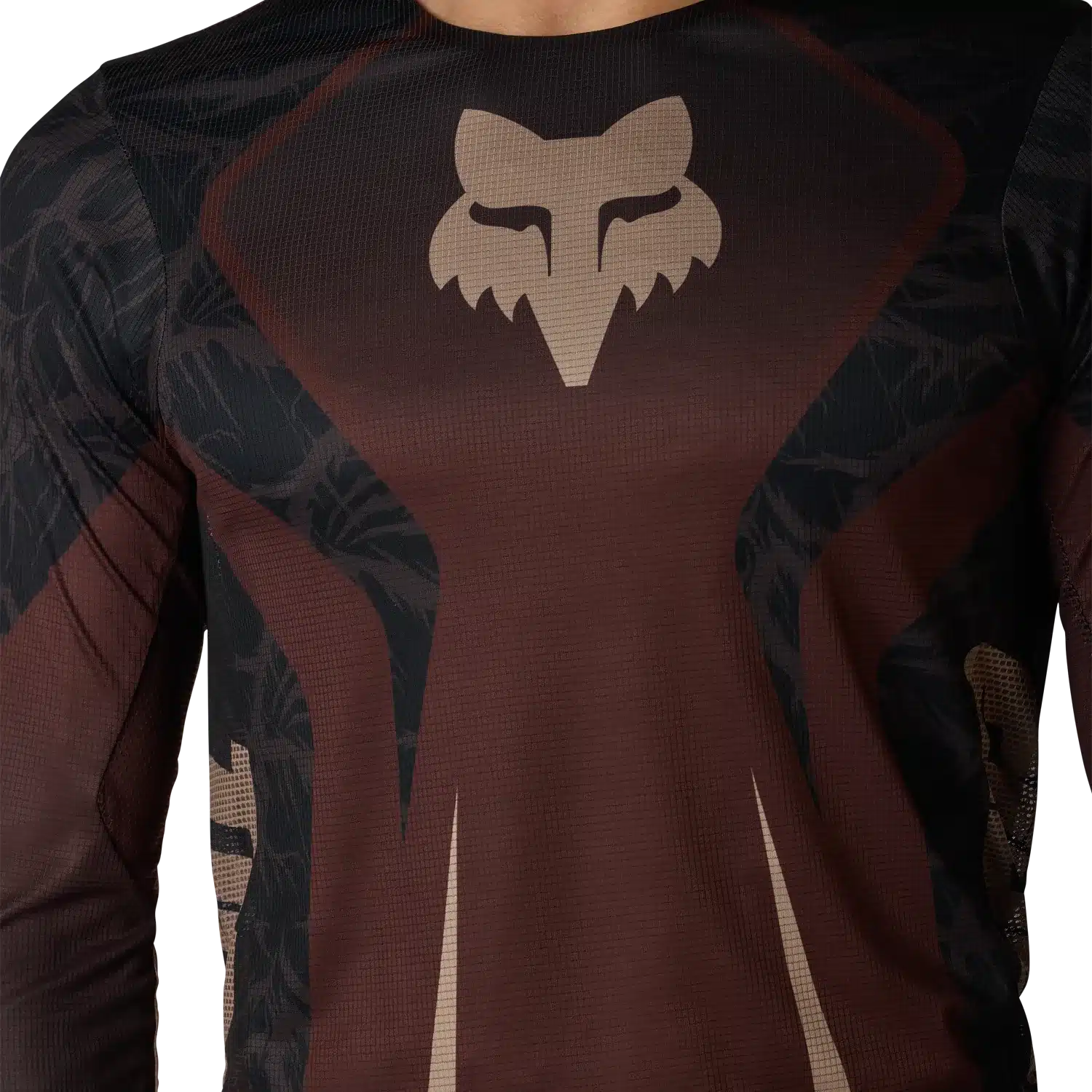 Das Flexair HD38 Trikot mit präziser Detailansicht des Oberkörpers und großem Fuchs-Logo.