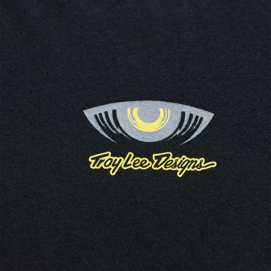 Cyborg-Grafik und Troy Lee Designs Schriftzug auf schwarzem T-Shirt