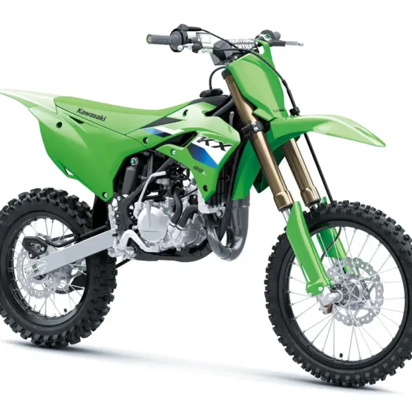 Kawasaki KX85 L 2027 in Seitenansicht, grünes Motocross-Bike mit großem Vorderrad und Hinterrad.