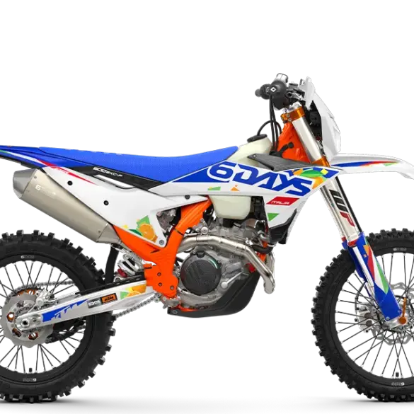 KTM 500 EXC-F 6DAYS Enduro-Motorrad in Seitenansicht mit auffälligem 6DAYS-Design und orangefarbenem Rahmen.