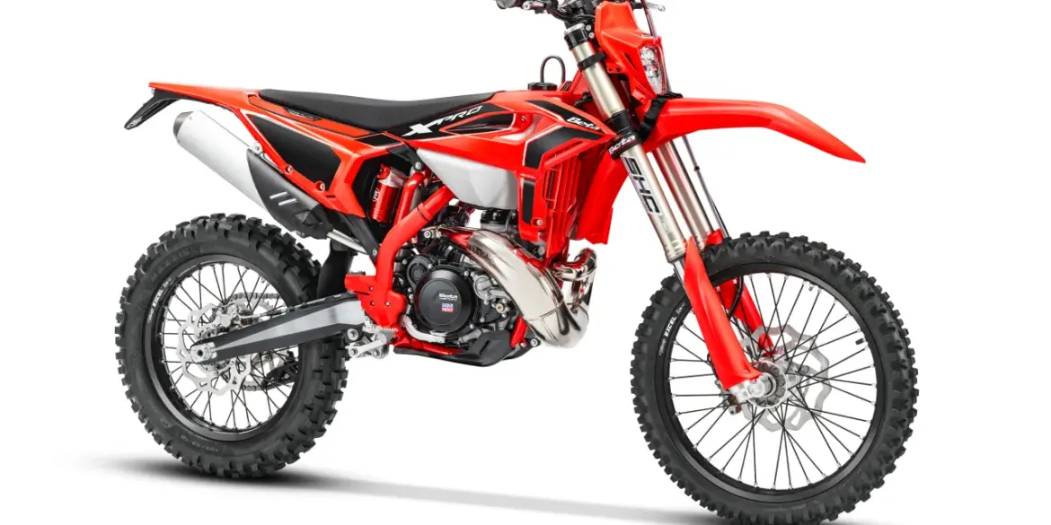 Beta RR X-PRO 2T 300 MY27 Enduro-Motorrad seitliche Ansicht