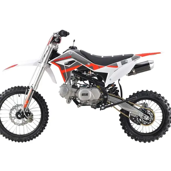 BSE Trail Pitbike PH10L-140 Offroad-Motorrad mit 140ccm Motor, Seitenansicht auf weißem Hintergrund