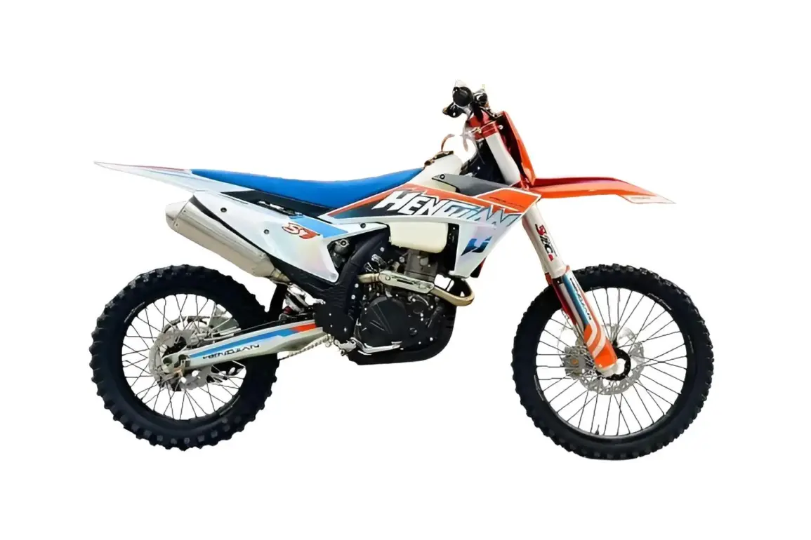 Hengjian S7-YBS300 Offroad-Motorrad in Seitenansicht auf weißem Hintergrund