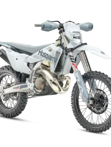 Husqvarna TE 300 Pro 2027 Enduro-Motorrad in Seitenansicht, weiß-graues Design, Offroad-Bereifung