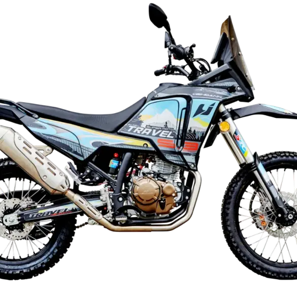 Hengjian S3-FE300 Enduro-Motorrad mit großem Tank und Offroad-Ausstattung in seitlicher Ansicht.
