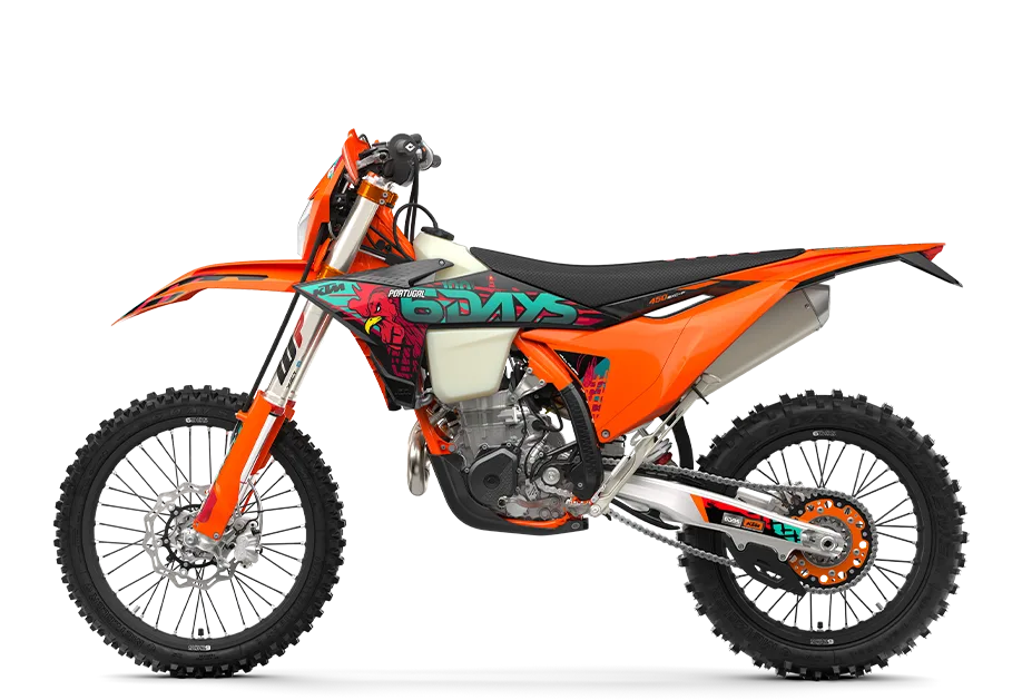 Seitenansicht einer KTM 450 EXC-F 6DAYS mit 6DAYS-Grafik und sportlichem Design