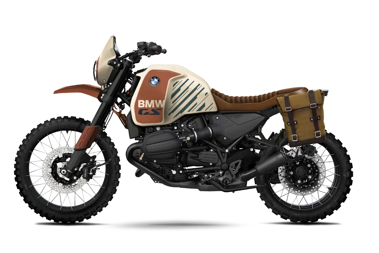 BMW R 12 G/S im FCR-Original-Umbau mit Dakar-Stil Tank, brauner Sitzbank und Seitengepäcktasche von links